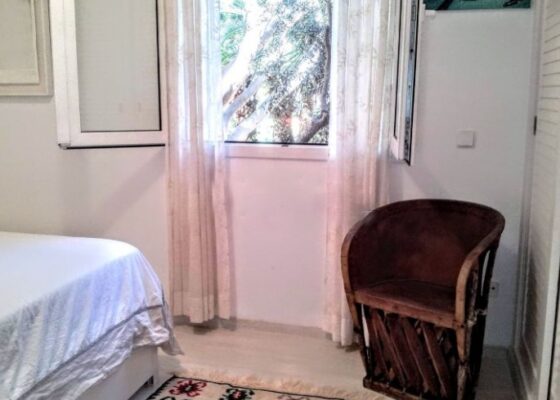 Two bedroom apartment with sea access to rent