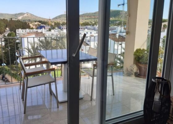 Modern two bedroom apartment in santa ponsa for sale