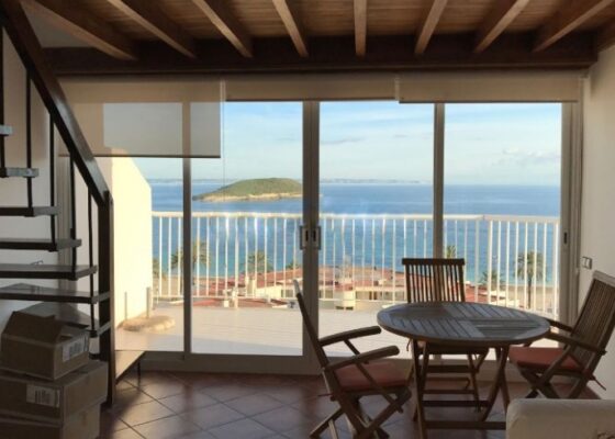 Sea view duplex in Magaluf for rent