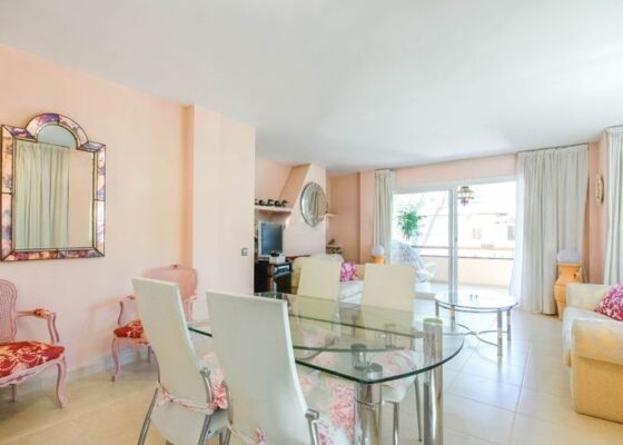 Garden Apartment in Santa Ponsa with sea views for sale