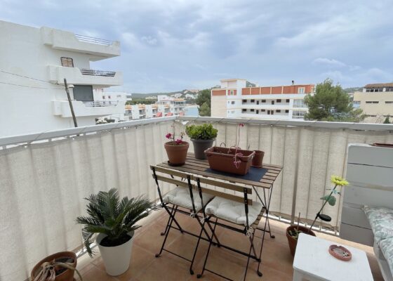 Partial sea view property at the beach in santa ponsa for sale