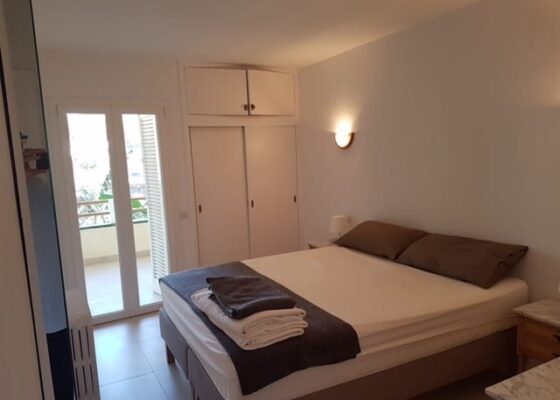 Three bedroom apartment with beach views in santa ponsa