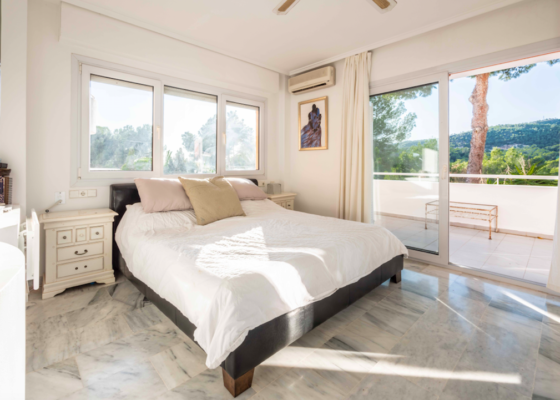 Sapcious three bedroom apartment in Bendinat