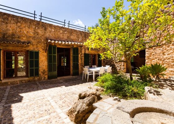 Rustic property for rent in Esporles
