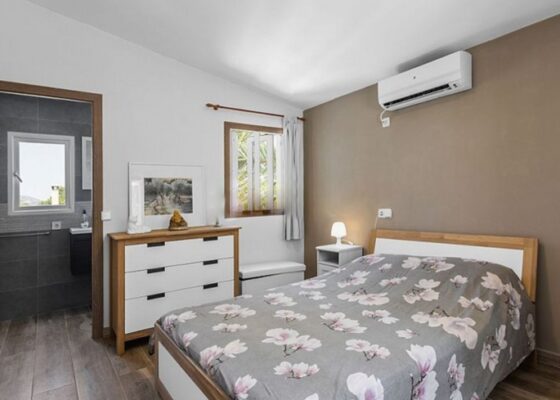 Three bedroom house in costa de la Calma for rent