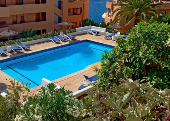 Sea view apartment in Illetas for sale or rent