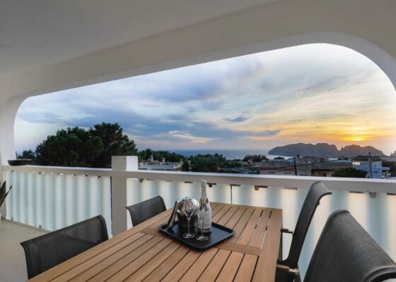 Wonderful sea view penthouse with 2 bedrooms in Nova Santa Ponsa