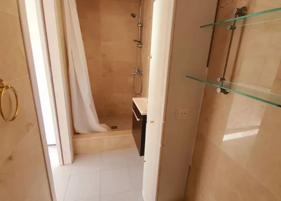 * VERMIETET BIS APRIL 2025 * Penthouse mit Meerzugang in Nova Santa Ponsa zu vermieten