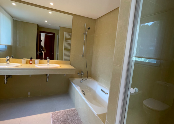 Three bedroom sea view apartment in sol de Mallorca to rent