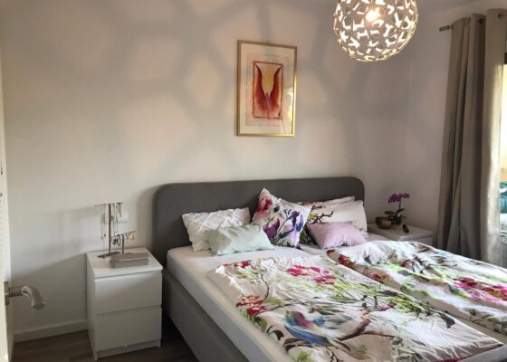 Zwei Schlafzimmer Meerblick Wohnung in erster Meereslinie zu vermieten