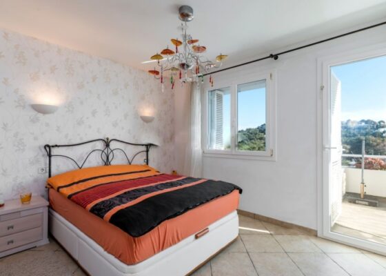 Schöne 3 Schlafzimmer Wohnung in Nova Santa Ponsa mit Meerblick