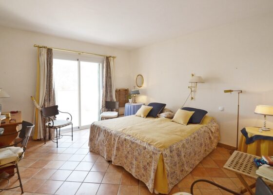 2 bedroom penthouse with partial sea views in Nova Santa Ponsa