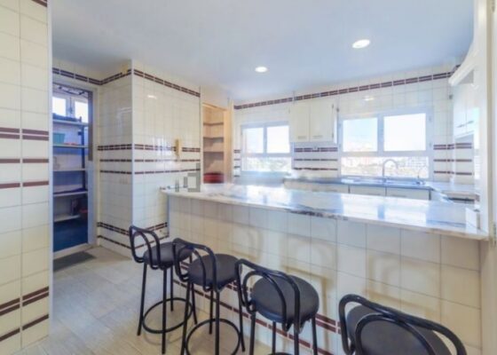 Sea view apartment in Portixol for sale