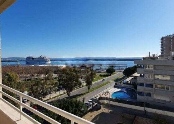 Apartamento de lujo con vistas al mar en Palma – Bonanova en alquiler