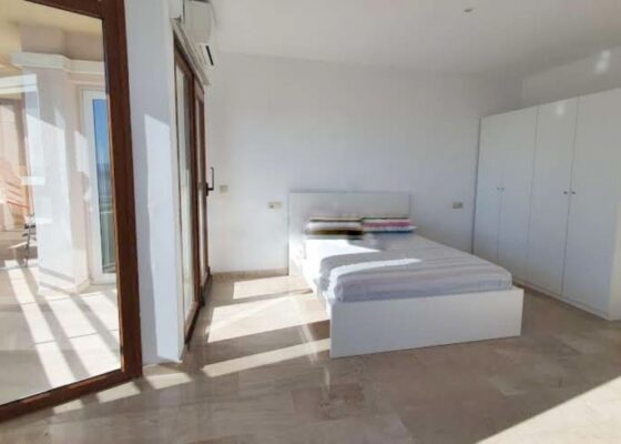 Luxus-Meerblick-Wohnung in Palma – Bonanova zu vermieten