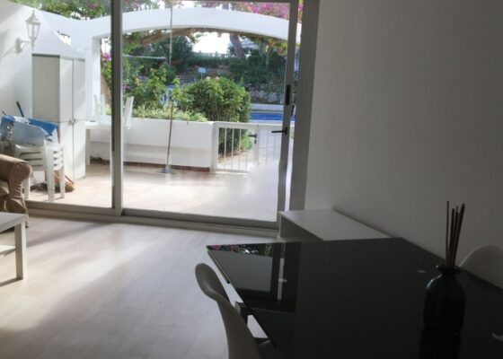Modernes Apartment mit zwei Schlafzimmern in Santa Ponsa zur Langzeitmiete
