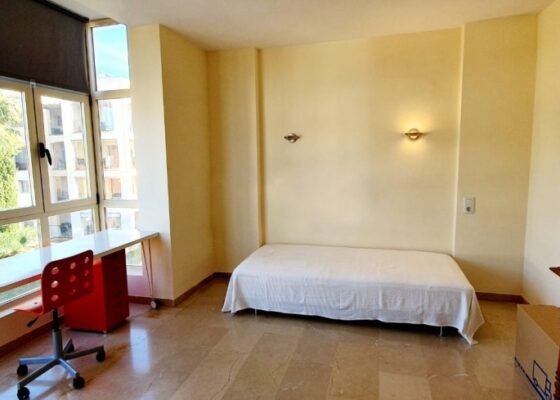 Luxusapartment mit drei Schlafzimmern in Nova Santa Ponsa zu vermieten