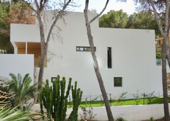 Modernes Haus in El Toro zur Langzeitmiete