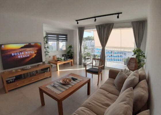 Sea view apartment for sale in Palmanova