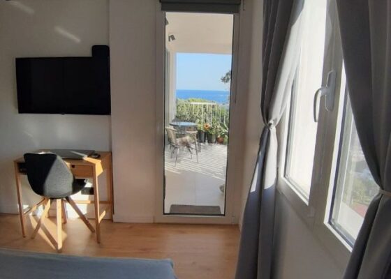 Sea view apartment for sale in Palmanova