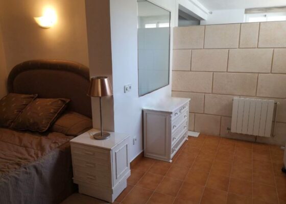 Geräumige Wohnung in Genova zu vermieten