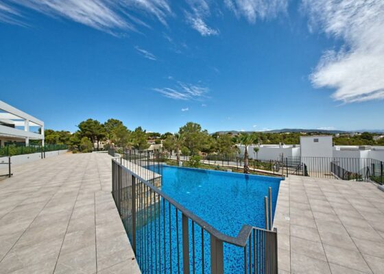Terraced house with sea view in Cala Vinyas