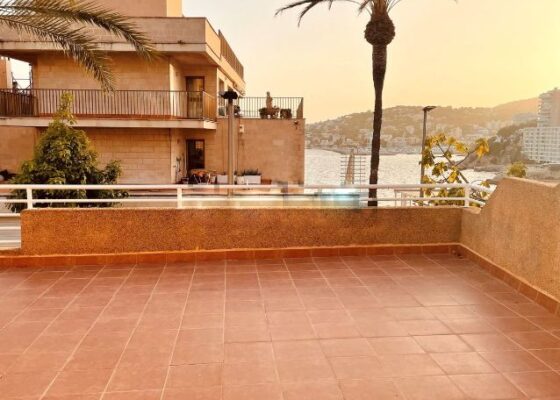 Townhouse for rent in Cala Mayor