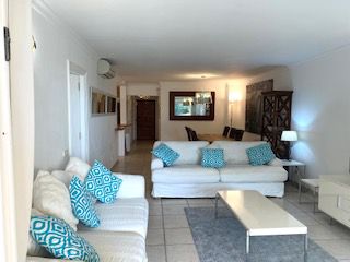 VERMIETET BIS AUGUST 2023 – Apartment mit Meerblick in erster Strandlinie – Cala Vinyas