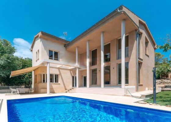 Schöne mediterrane Villa in Cala Vinyas zu vermieten