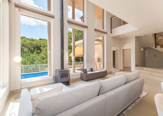 Beautiful mediterranean Villa in Cala Vinyas to rent