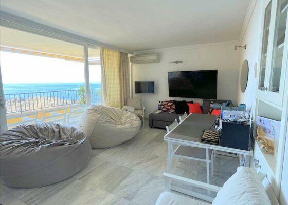 Apartment in erster Meereslinie mit direktem Meerzugang zu vermieten – Santa Ponsa