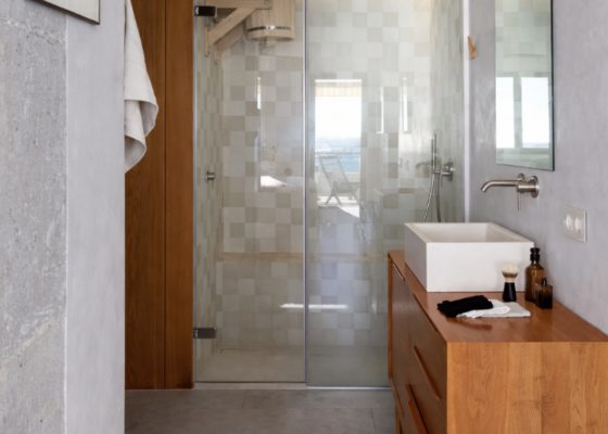 Frontline apartment with majestic sea views in illetas