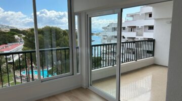 Partial sea view apartment in palmanova to rent