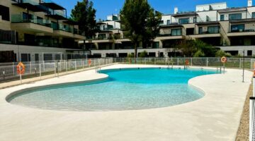 Unfurnished, modern apartment in santa ponsa to rent