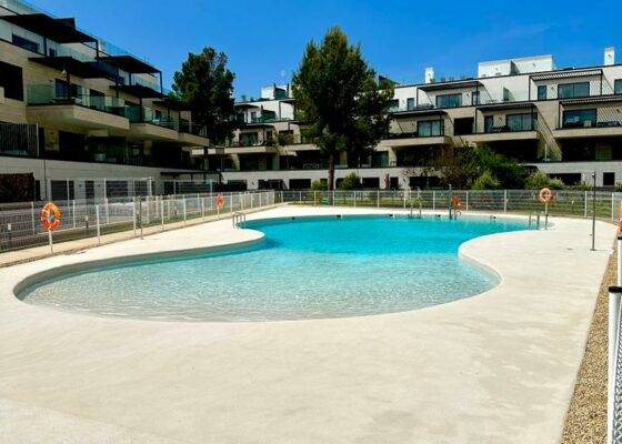 Unfurnished, modern apartment in santa ponsa to rent