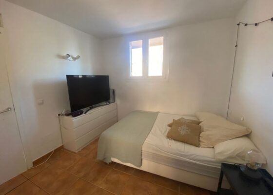 Zwei-Zimmer-Wohnung in El Toro zu verkaufen