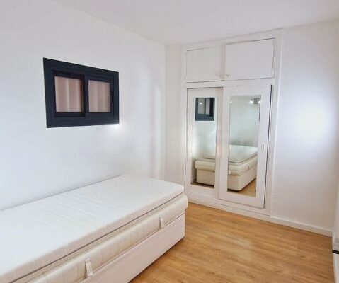 Modern apartment in portals to rent