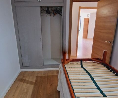 Moderne Wohnung in Portals zu vermieten