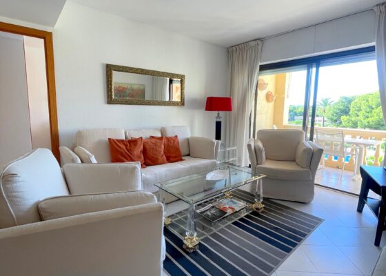 Two bedroom apartment by the beach in santa ponsa