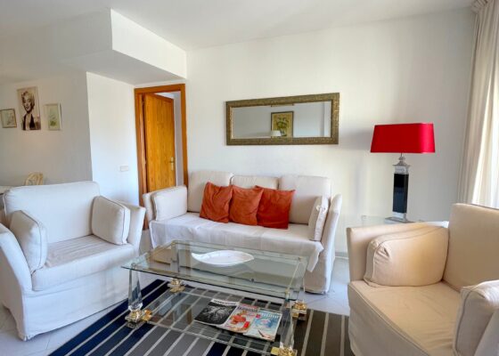 Two bedroom apartment by the beach in santa ponsa