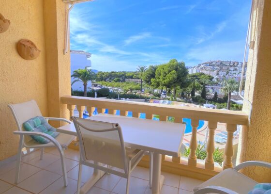 Two bedroom apartment by the beach in santa ponsa