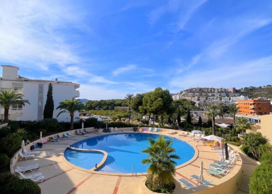 Two bedroom apartment by the beach in santa ponsa