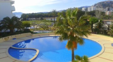 Two bedroom apartment by the beach in santa ponsa