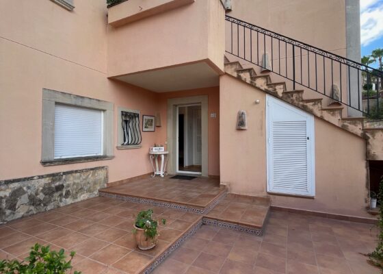 Mediterranean property in Paguera for sale