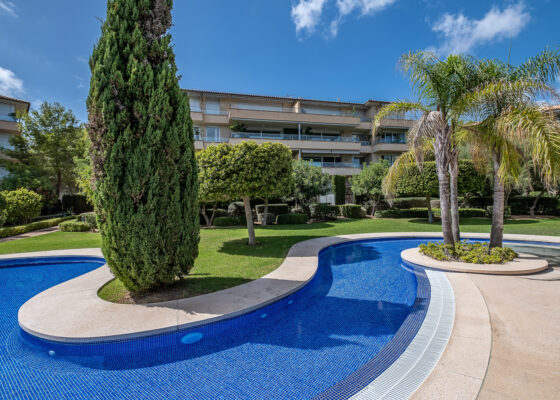 Außergewöhnliche Luxuswohnung in Sol de Mallorca mit Meerblick zu verkaufen