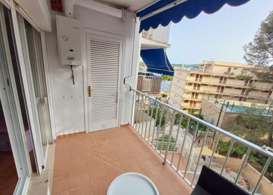 Two bedroom apartment by the sea in santa ponsa for sale