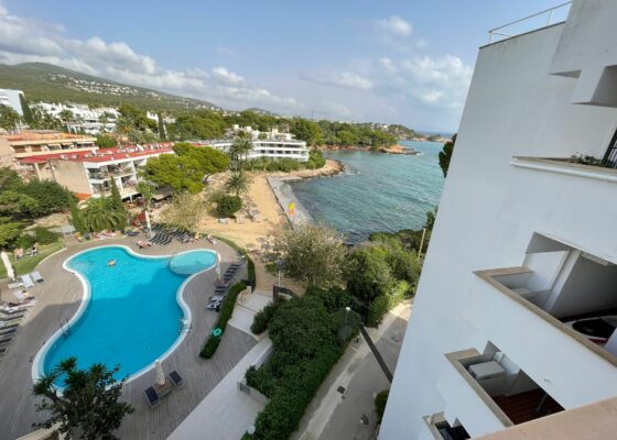 Renovierte Wohnung in Palmanova mit Meerblick zu vermieten