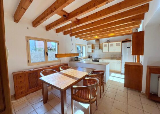 Mediterranean House in Bonanova to rent