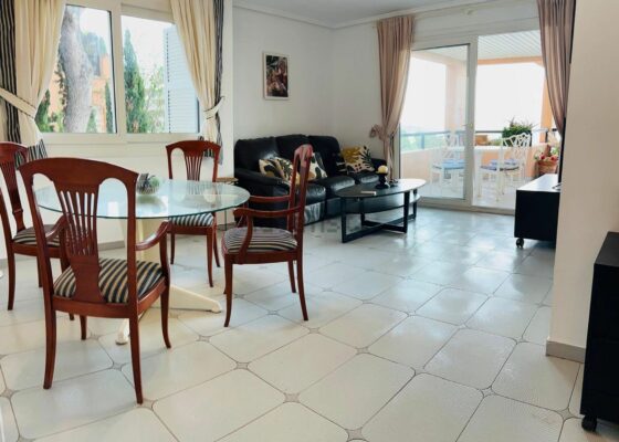 Seaview apartment in Illetas for sale