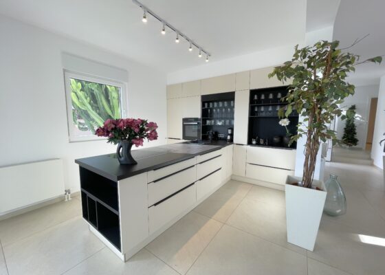 Luxury Villa in Palmanova with guest apartment for sale